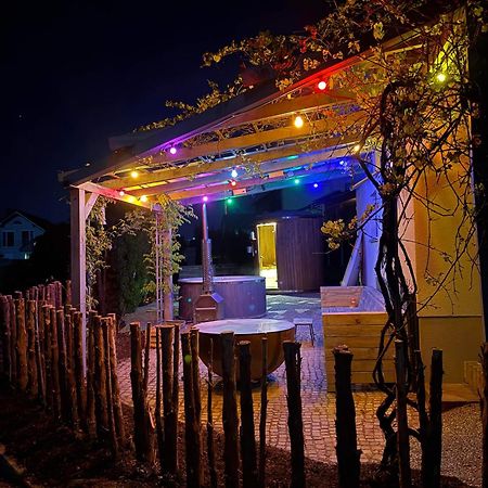 Appartement Maasai Mara Mit Whirlpool Und Sauna Bad Saulgau Exterior foto